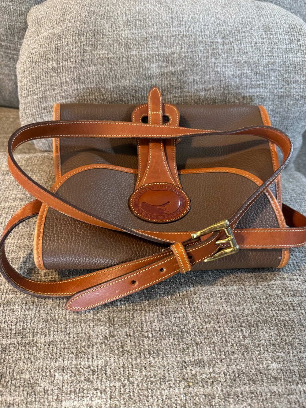 Vintage Dooney & Bourke Essex Crossbody All Weather Bag (10x8) - Picture 14 of 14